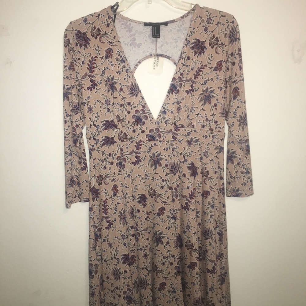 f21 low vneck keyhole cutout dress